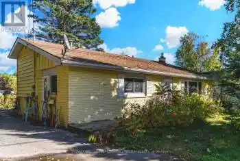 275 Centennial Dr, Midland, Ontario L4R 5H9, 3 Bedrooms Bedrooms, 5 Rooms Rooms,2 BathroomsBathrooms,All Houses,Sold,Centennial,S9397956