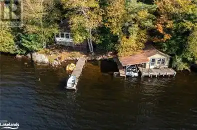 18 HEALEY LAKE The Archipelago Ontario P0C1H0