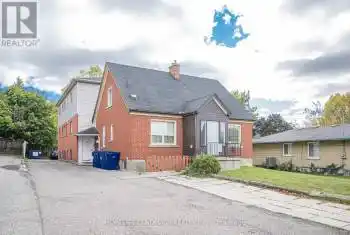 151 University Avenue, Waterloo, Ontario N2J2W4, ,8 BathroomsBathrooms,All Houses,For Sale,University,X9398686