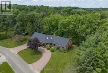 285 Crosby Drive, Kawartha Lakes (Bobcaygeon), Ontario K0M1A0, 6 Bedrooms Bedrooms, ,4 BathroomsBathrooms,All Houses,For Sale,Crosby,X9399517