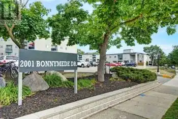 2001 Bonnymede Drive Unit# 141, Mississauga (Clarkson), Ontario L5J4H8, 4 Bedrooms Bedrooms, ,3 BathroomsBathrooms,All Houses,For Sale,Bonnymede,W9400463