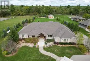 523 Blue Lake Road, Brant (South Dumfries), Ontario N0E1N0, 5 Bedrooms Bedrooms, ,5 BathroomsBathrooms,All Houses,For Sale,Blue Lake,X9400092