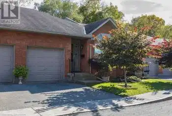 60 DUNDAS Street Unit# 15, Dundas, Ontario L9H7M6, 2 Bedrooms Bedrooms, ,2 BathroomsBathrooms,All Houses,For Sale,DUNDAS,40665217