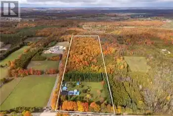 582815 SIDEROAD 9B, Chatsworth (Twp), Ontario N0H2V0, 3 Bedrooms Bedrooms, ,2 BathroomsBathrooms,All Houses,For Sale,SIDEROAD 9B,40660137