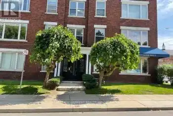 815 Main Street Unit# 4, Hamilton (Gibson), Ontario L8M1L7, 2 Bedrooms Bedrooms, ,1 BathroomBathrooms,All Houses,For Rent,Main,X9299575