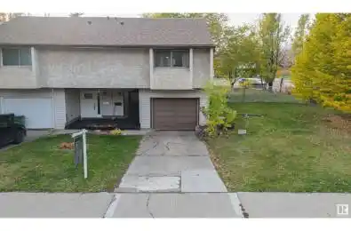 22 Homestead CR NW Edmonton Alberta T5A2Y3