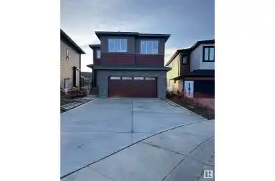 17712 74 ST NW Unit# 17712 Edmonton Alberta T5Z0N4