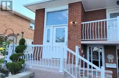 13 Tolton Drive Brampton (Brampton North) Ontario L6V2P9