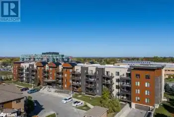 720 YONGE Street Unit# 202, Barrie, Ontario L9J0G9, 3 Bedrooms Bedrooms, ,2 BathroomsBathrooms,Condo,For Sale,YONGE,40666039