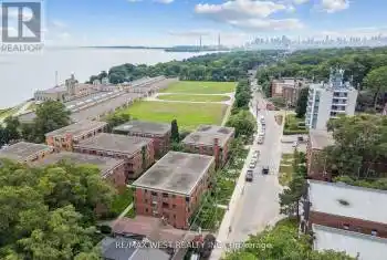 3017 Queen Street Unit# B10, Toronto (Birchcliffe-Cliffside), Ontario M1N1A5, 2 Bedrooms Bedrooms, ,1 BathroomBathrooms,Condo,For Rent,Queen,E9419973