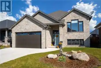 403 NORTHPORT Drive, Port Elgin, Ontario N0H2C8, 5 Bedrooms Bedrooms, ,3 BathroomsBathrooms,All Houses,For Sale,NORTHPORT,40666802