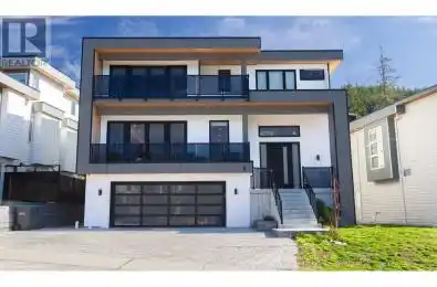 3385 MAMQUAM Road Unit# 8 Squamish British Columbia V8B0E3