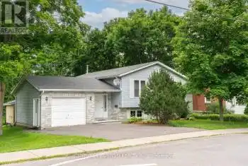 108 Elgin Street, Madoc, Ontario K0K2K0, 3 Bedrooms Bedrooms, ,2 BathroomsBathrooms,All Houses,For Sale,Elgin,X9505942