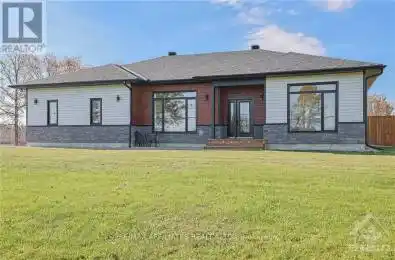 2754 COUNTY 43 Road Smiths Falls Ontario K7A5B8