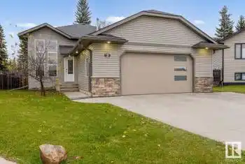 3 Evergreen CL, Cold Lake, Alberta T9M0A8, 5 Bedrooms Bedrooms, ,3 BathroomsBathrooms,All Houses,For Sale,Cold Lake North,3 Evergreen CL,E4411310