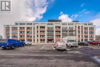 120 HURON St Unit# 415, Guelph, Ontario N1E 0T8, 1 Bedroom Bedrooms, 6 Rooms Rooms,1 BathroomBathrooms,Condo,Rented,HURON,X10876361