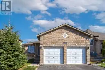 17 MICHELLE Drive, Barrie (Painswick South), Ontario L4N5Y1, 6 Bedrooms Bedrooms, ,3 BathroomsBathrooms,All Houses,For Sale,MICHELLE,S9507759