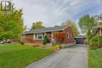 163 First Avenue, St. Thomas, Ontario N5R4N9, 2 Bedrooms Bedrooms, ,1 BathroomBathrooms,All Houses,For Sale,First,X9508616