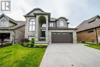 8 TUSCANY Court, St. Catharines (453 - Grapeview), Ontario L2S0E2, 4 Bedrooms Bedrooms, ,4 BathroomsBathrooms,All Houses,For Sale,TUSCANY,X9767541