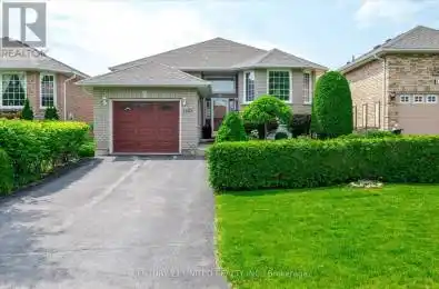 1329 White Crescent Peterborough (Monaghan) Ontario K9K2L6