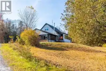 11296 HWY 118, Haliburton, Ontario K0M1S0, 3 Bedrooms Bedrooms, ,1 BathroomBathrooms,All Houses,For Sale,HWY 118,40665518