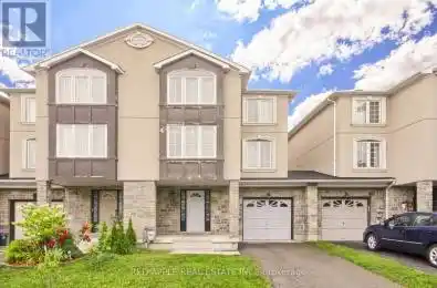 176 Matthew Boyd Crescent Newmarket (Woodland Hill) Ontario L3X3C7