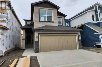 26 Lucas Place Calgary Alberta T3P2E2