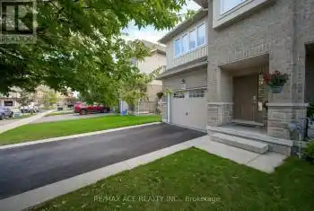 136 Palacebeach Trail, Hamilton (Lakeshore), Ontario L8E0C3, 3 Bedrooms Bedrooms, ,4 BathroomsBathrooms,All Houses,For Sale,Palacebeach,X9510615