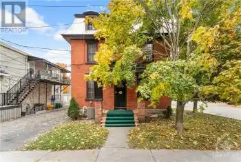 114 BARRETTE Street, Ottawa, Ontario K1L8A1, 7 Bedrooms Bedrooms, ,4 BathroomsBathrooms,All Houses,For Sale,Beechwood Village,BARRETTE,X9524203