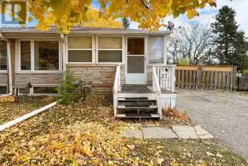 37 Lindsay Ave, Newmarket, Ontario L3Y 4N7, 3 Bedrooms Bedrooms, 6 Rooms Rooms,2 BathroomsBathrooms,All Houses,Sold,Lindsay,N9511184