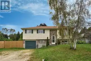 2 BRACKENBURY Street, Markdale, Ontario N0C1H0, 4 Bedrooms Bedrooms, ,2 BathroomsBathrooms,All Houses,For Sale,BRACKENBURY,40658381