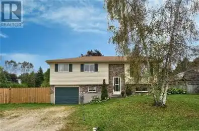 2 BRAKENBURY Street Markdale Ontario N0C1H0