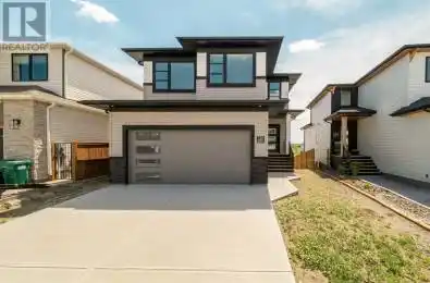 4622 31 Avenue Unit# 4622 Lethbridge Alberta T1K8J8