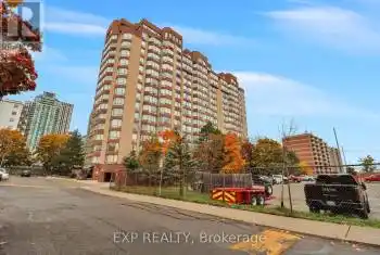 25 Fairview Street Unit# LPH8, Mississauga (Fairview), Ontario L5B3Y8, 3 Bedrooms Bedrooms, ,2 BathroomsBathrooms,Condo,For Sale,Fairview,W9514704