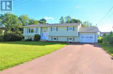 32 Massey Dr Charlottetown Prince Edward Island C1E1R6