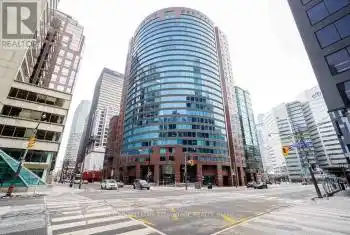 33 University Avenue Unit# 303, Toronto (Bay Street Corridor), Ontario M5J2S7, 2 Bedrooms Bedrooms, ,2 BathroomsBathrooms,Condo,For Rent,University,C9767717