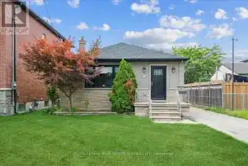 14 Ramsbury Road, Toronto (Islington-City Centre West), Ontario M8Z4V3, 2 Bedrooms Bedrooms, ,1 BathroomBathrooms,All Houses,For Rent,Ramsbury,W9767807