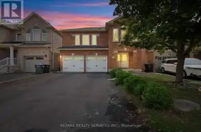 33 Echoridge Drive Brampton (Fletcher's Meadow) Ontario L7A3K8