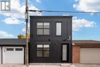 706 Gladstone Avenue Unit# Lane, Toronto (Dovercourt-Wallace Emerson-Junction), Ontario M6H3J4, 3 Bedrooms Bedrooms, ,3 BathroomsBathrooms,All Houses,For Rent,Gladstone,W9767996