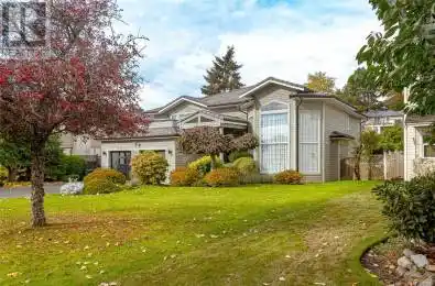 812 Dalewood Lane Saanich British Columbia V8X5G6