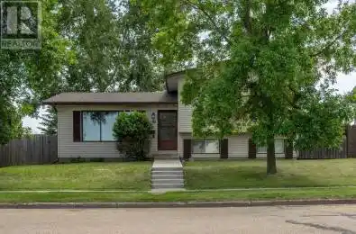 6801 Marler Drive Camrose Alberta T4V3X4