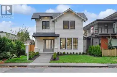 255 28TH Street North Vancouver British Columbia V7N2H9