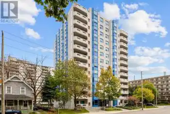 1272 ONTARIO St Unit# 402, Burlington, Ontario L7S 2L8, 2 Bedrooms Bedrooms, 5 Rooms Rooms,2 BathroomsBathrooms,Condo,Sold,ONTARIO,W9900093