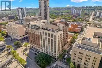 112 KING Street Unit# LPH10, Hamilton (Beasley), Ontario L8N1A8, 2 Bedrooms Bedrooms, ,2 BathroomsBathrooms,Condo,For Sale,KING,X10412761