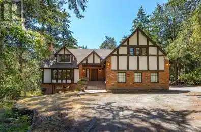 2595 Queenswood Drive Saanich British Columbia V8N1X6