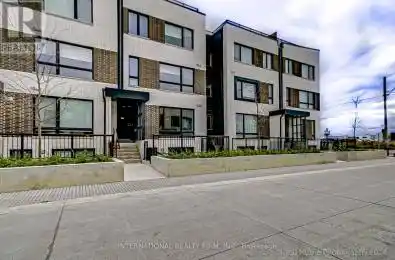 40 Ed Clark Gardens Boulevard Unit# TH19 Toronto (Weston-Pellam Park) 