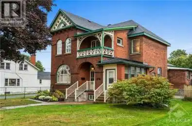 61 RUSSELL Street Smiths Falls Ontario K7A1G3