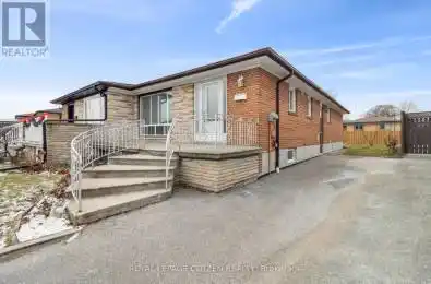 34 Riverton Drive Unit# Main Toronto (Humber Summit) Ontario M9L2N9