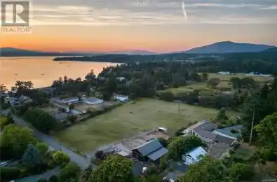 1355 Tapping Road North Saanich British Columbia V8L5T2