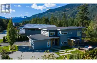 1087 MADELEY Place Whistler British Columbia V8E0K5